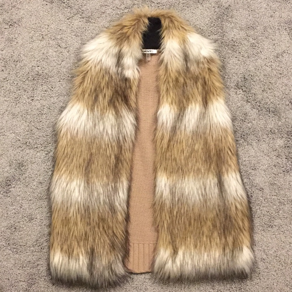 DKNYC faux fur vest - Picture 2 of 8